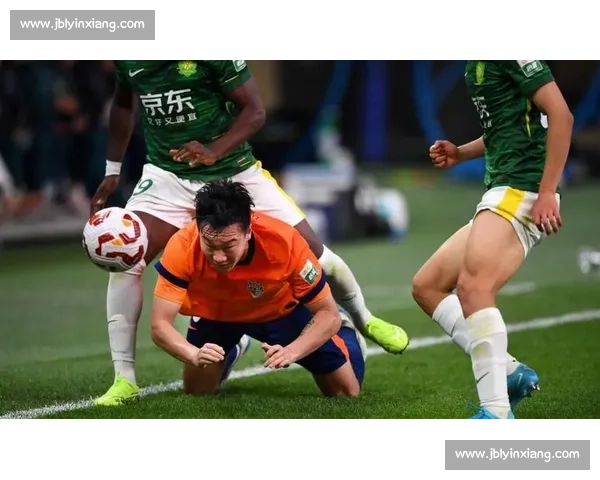 江苏舜天主场迎战北京国安焦点对决赛季走向引关注中超强强碰撞 江苏舜天主场迎战北京国安焦点对决赛季走向引关注中超强强碰撞